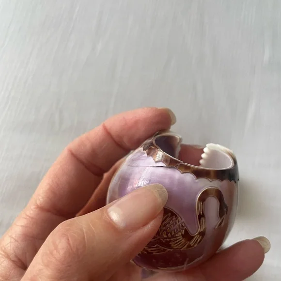 Unique Tiger Cowrie set of 4 napkin rings Palms, seahorse, dolphin and bird - Picture 4 of 11